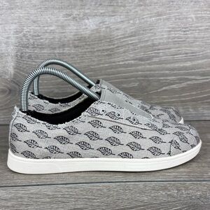 Spenco Santa Maria Batik Women’s Sz 7B Gray Canvas Leaf Print Slip-On Sneakers